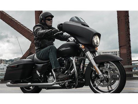2015 Harley-Davidson Street Glide® Special in Jacksonville, North Carolina - Photo 3