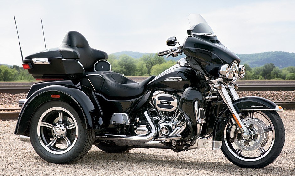 2015 Harley-Davidson Tri Glide® Ultra in Franklin, Tennessee - Photo 2