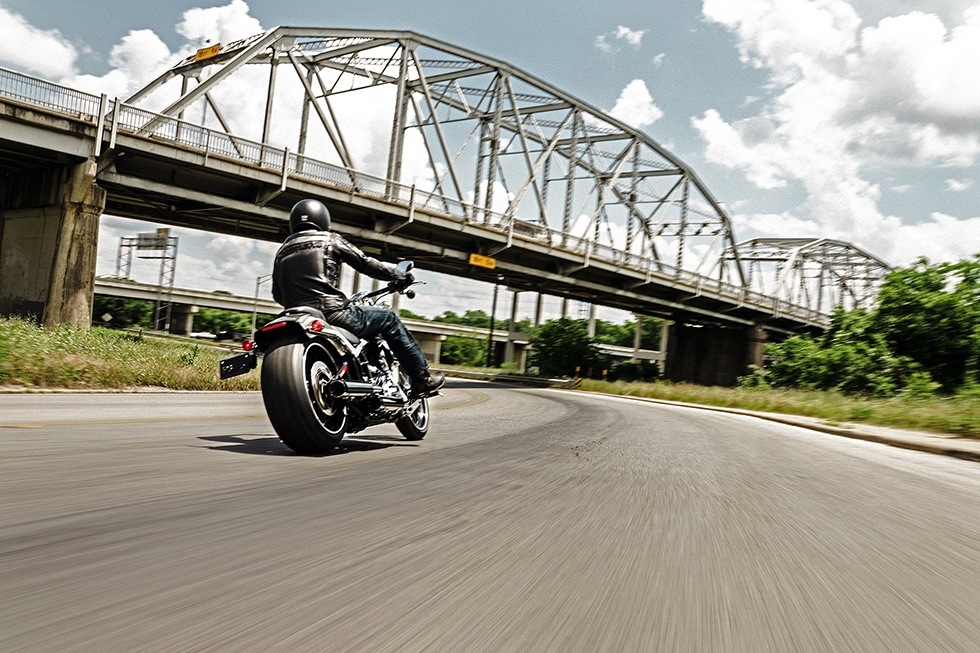 2016 Harley-Davidson Breakout® in Temple, Texas - Photo 23