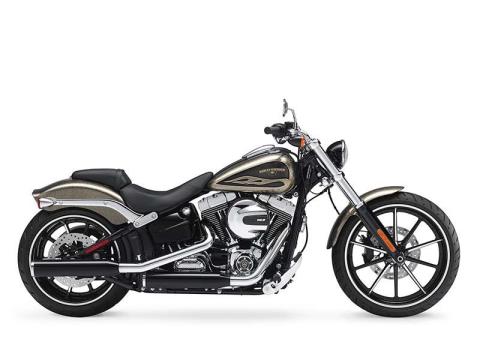2016 Harley-Davidson Breakout® in Tyrone, Pennsylvania - Photo 1