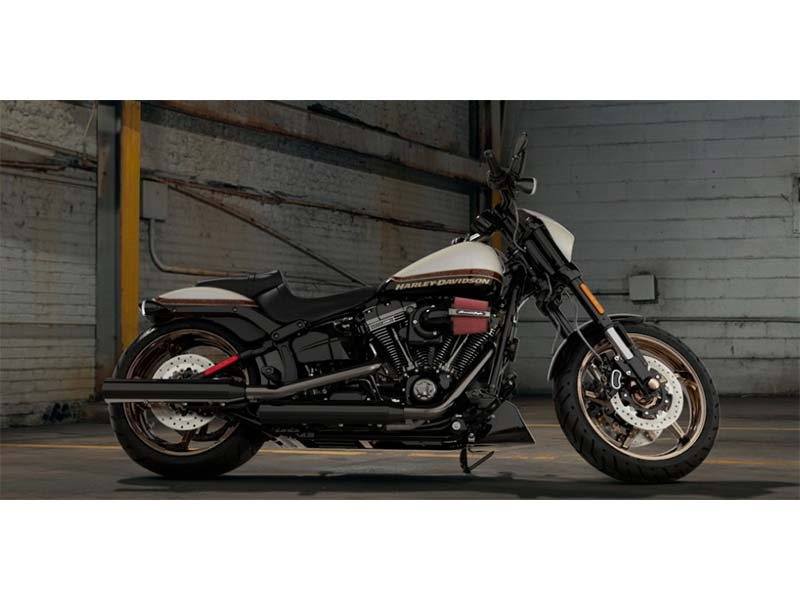 2016 Harley-Davidson CVO™ Pro Street Breakout® in Burlington, Iowa - Photo 1
