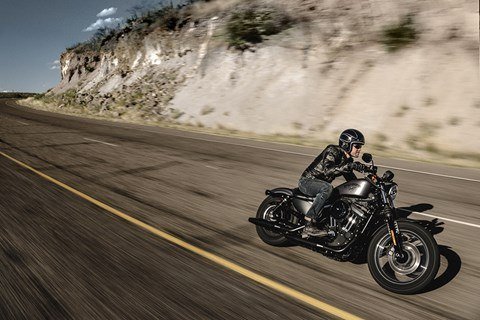 2016 Harley-Davidson Iron 883™ in Marietta, Ohio - Photo 9