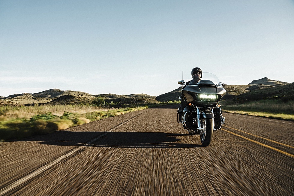 2016 Harley-Davidson CVO™ Road Glide™ Ultra in Vernal, Utah - Photo 6