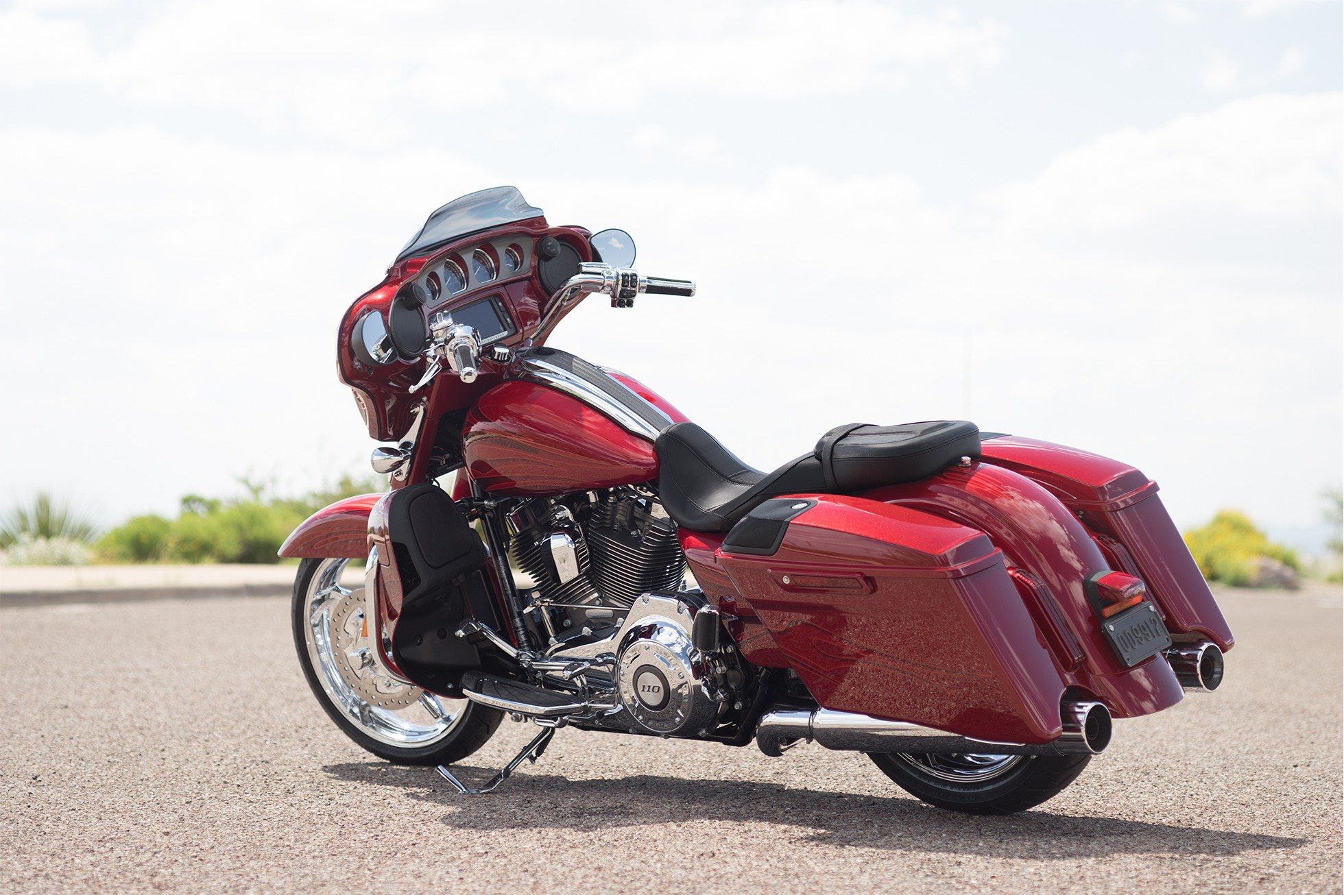 2016 Harley-Davidson CVO™ Street Glide® in Temple, Texas - Photo 24