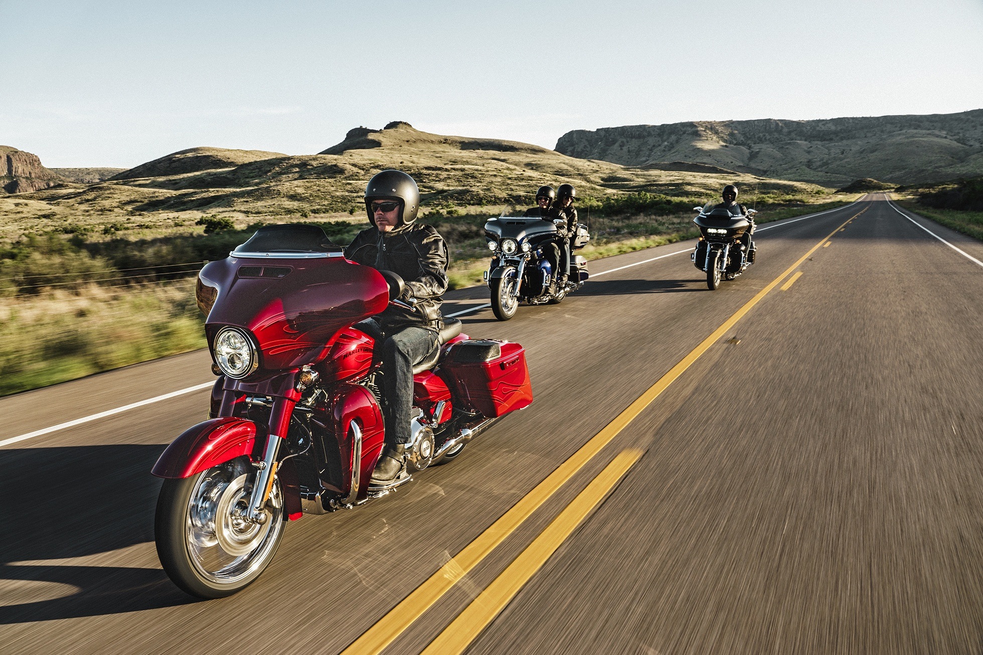 2016 Harley-Davidson CVO™ Street Glide® in Loveland, Colorado - Photo 9