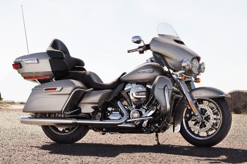 2016 Harley-Davidson Electra Glide® Ultra Classic® Low in Loveland, Colorado - Photo 2