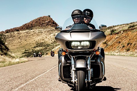 2016 Harley-Davidson Road Glide® Ultra in Colorado Springs, Colorado - Photo 11