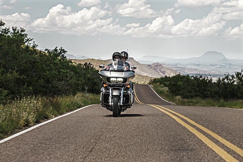 2016 Harley-Davidson Road Glide® Ultra in Colorado Springs, Colorado - Photo 12