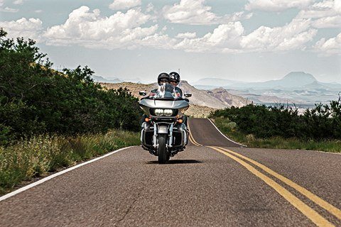 2016 Harley-Davidson Road Glide® Ultra in Morgantown, West Virginia - Photo 4