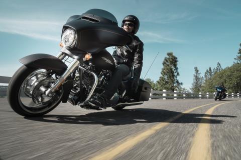 2016 Harley-Davidson Street Glide® Special in Colorado Springs, Colorado - Photo 12