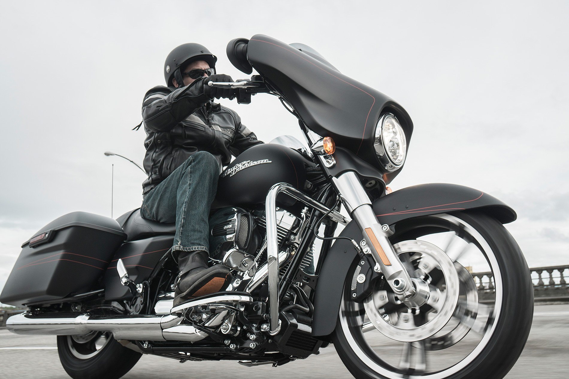 2016 Harley-Davidson Street Glide® Special in Cedar Rapids, Iowa - Photo 14