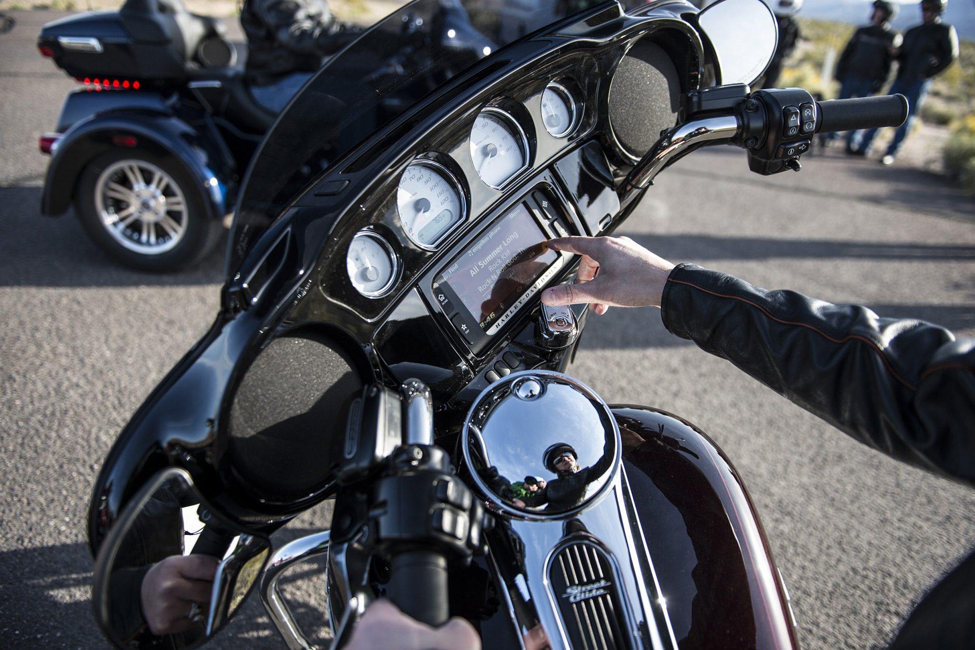 2016 Harley-Davidson Street Glide® Special in Sanford, Florida - Photo 36