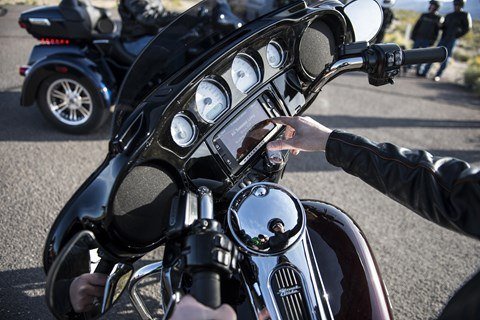2016 Harley-Davidson Street Glide® Special in Las Vegas, Nevada - Photo 3