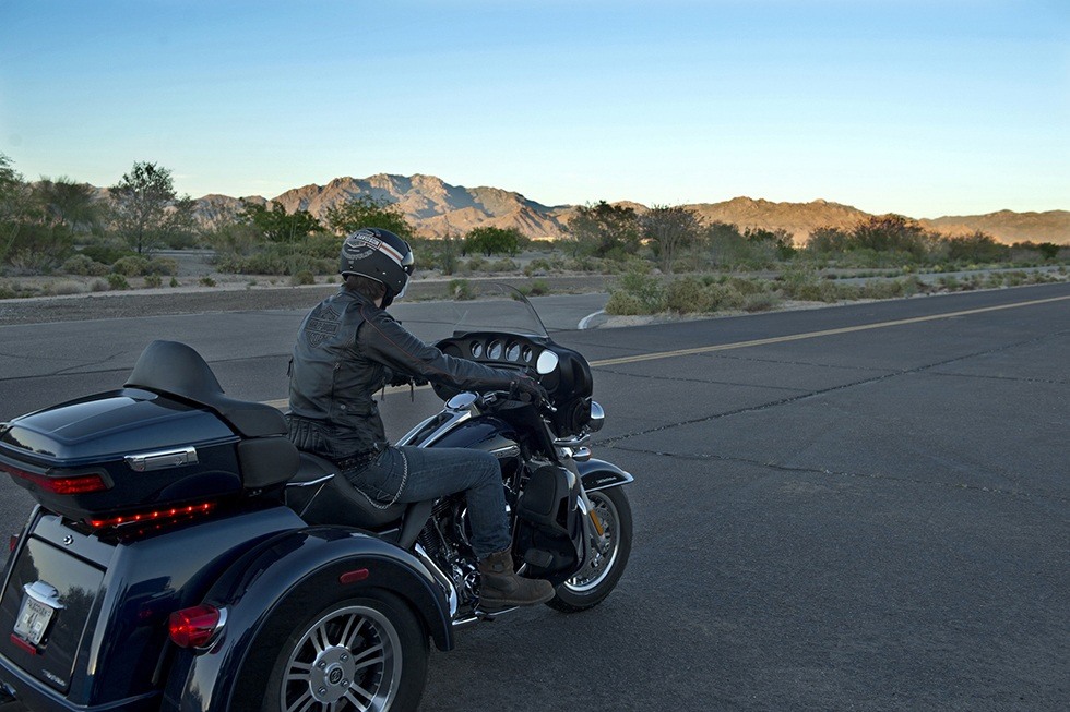 2016 Harley-Davidson Tri Glide® Ultra in Loveland, Colorado - Photo 4
