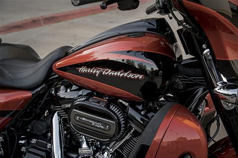 2017 Harley-Davidson CVO™ Street Glide® in Houma, Louisiana - Photo 14