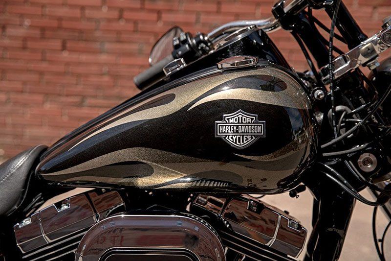 2017 Harley-Davidson Wide Glide in Loveland, Colorado - Photo 10