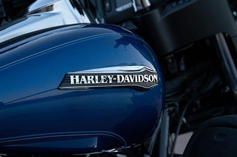 2017 Harley-Davidson Electra Glide® Ultra Classic® in Cedar Rapids, Iowa - Photo 11
