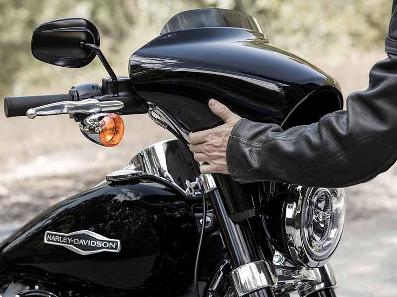 2018 Harley-Davidson Sport Glide 12
