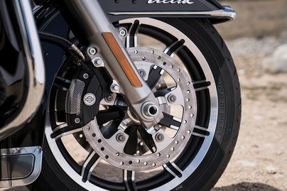 2019 Harley-Davidson Electra Glide® Ultra Classic® in San Diego, California - Photo 8