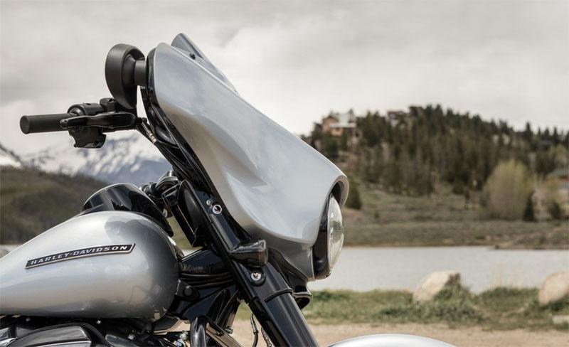2019 Harley-Davidson Street Glide® Special in Colorado Springs, Colorado - Photo 5