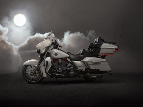 2020 Harley-Davidson CVO™ Limited in Burlington, North Carolina - Photo 11