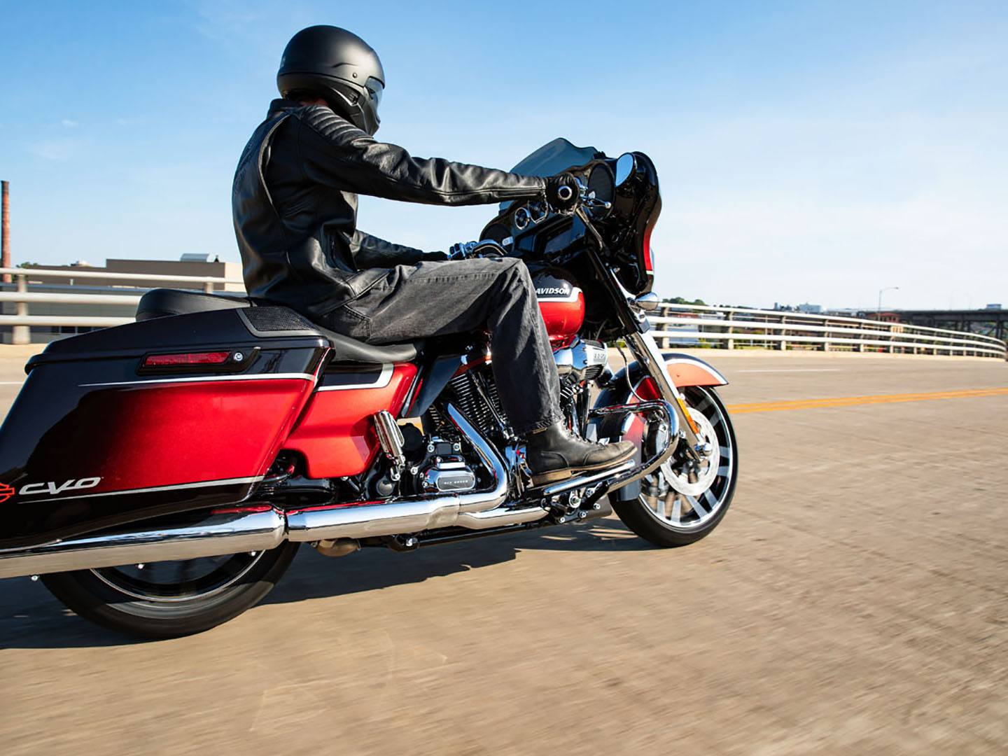 2021 Harley-Davidson CVO™ Street Glide® in Muncie, Indiana - Photo 16