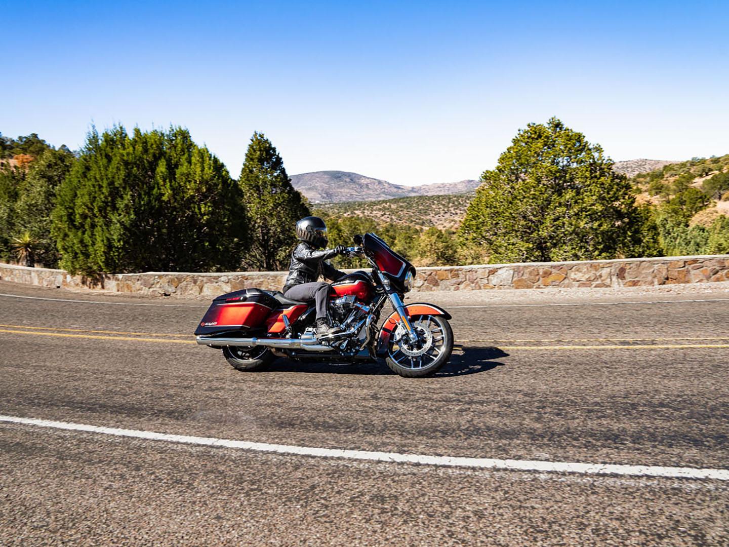 2021 Harley-Davidson CVO™ Street Glide® in Colorado Springs, Colorado - Photo 20