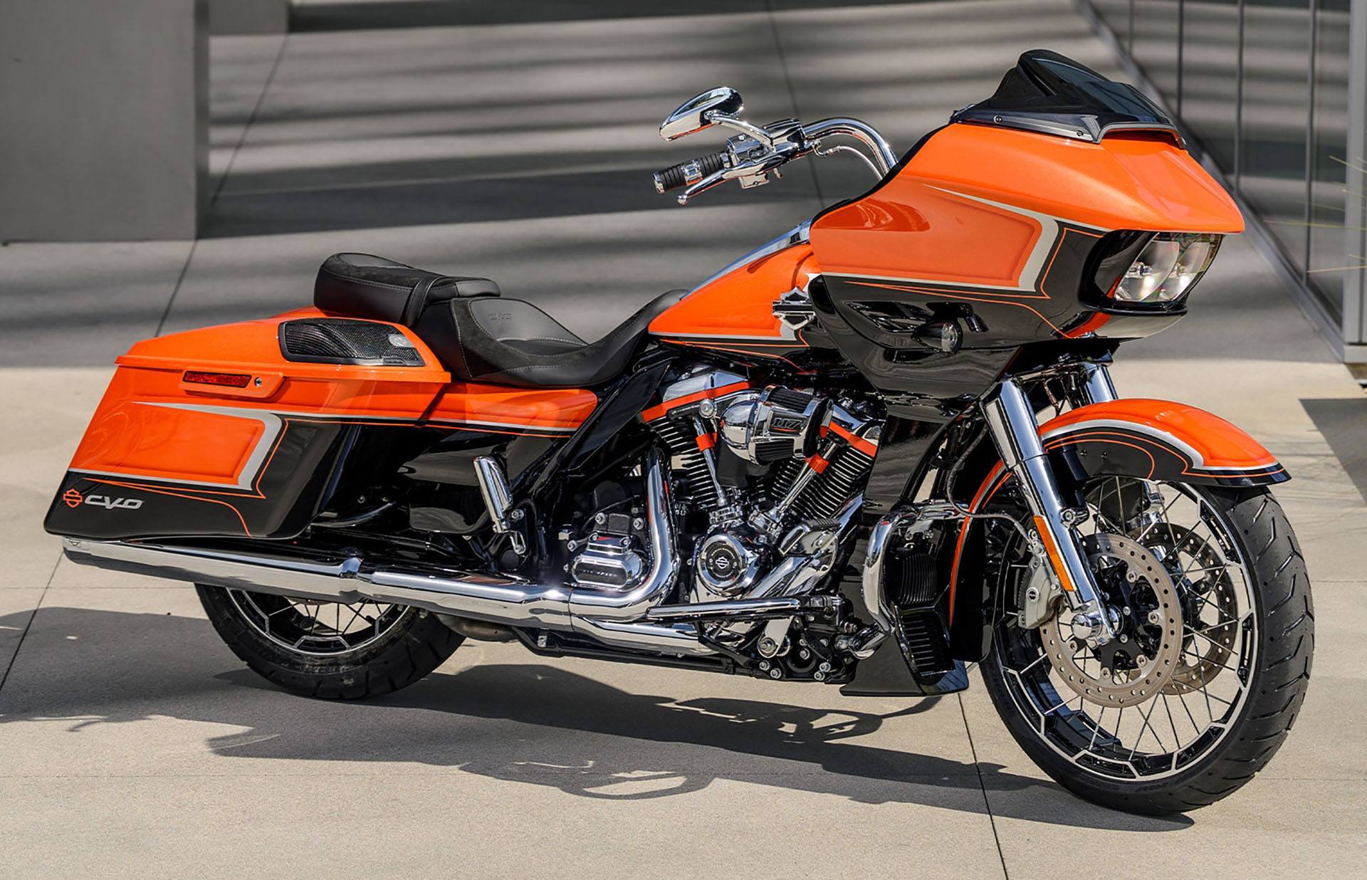 2022 Harley-Davidson CVO™ Road Glide® in West Long Branch, New Jersey - Photo 2
