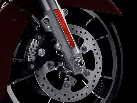 REFLEX™ LINKED BREMBO® BRAKES WITH OPTIONAL ABS