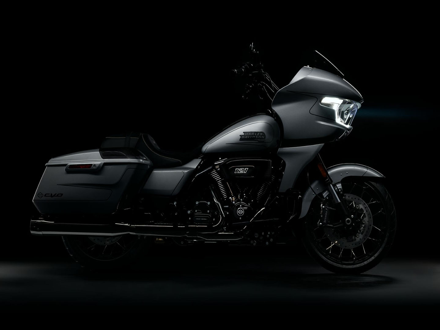 2023 Harley-Davidson CVO™ Road Glide® in Metairie, Louisiana - Photo 3