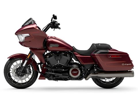 2024 Harley-Davidson CVO™ Road Glide® in Dumfries, Virginia - Photo 2