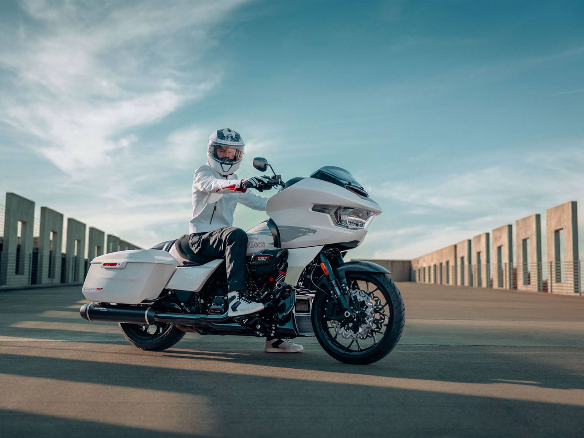 2024 Harley-Davidson CVO™ Road Glide® ST in Grand Prairie, Texas - Photo 16