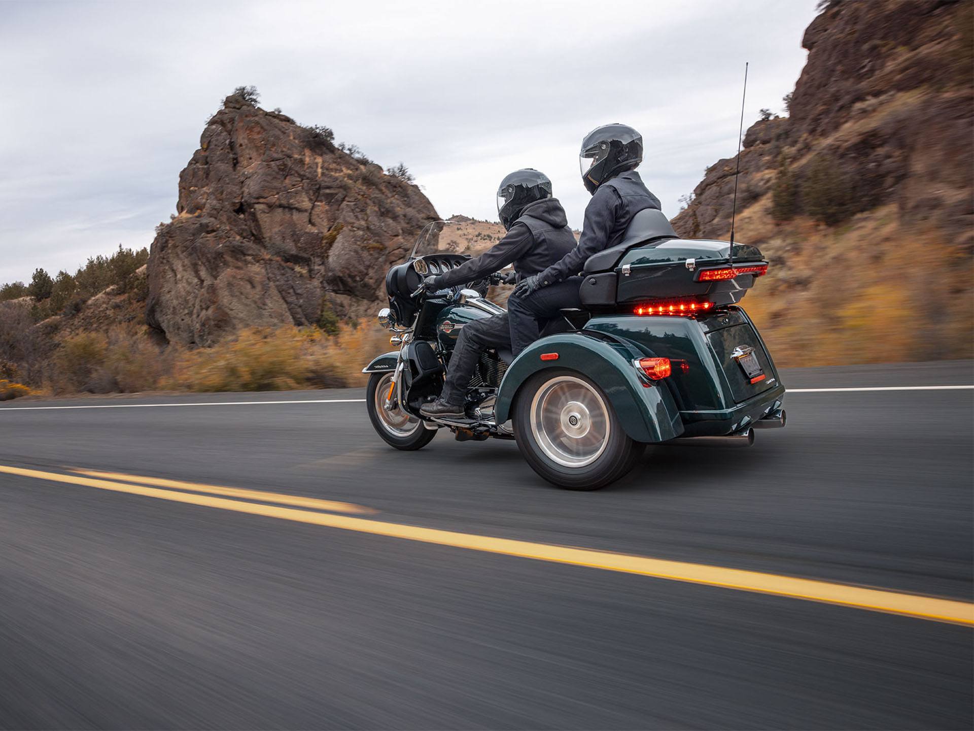 2024 Harley-Davidson Tri Glide® Ultra in Pasadena, Texas - Photo 10