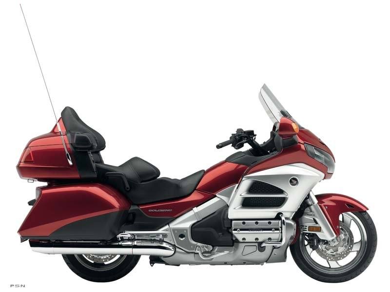 2012 Honda Gold Wing® Audio Comfort in Hicksville, New York - Photo 2