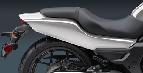 2015 Honda CTX®700N DCT ABS in Norfolk, Virginia - Photo 10