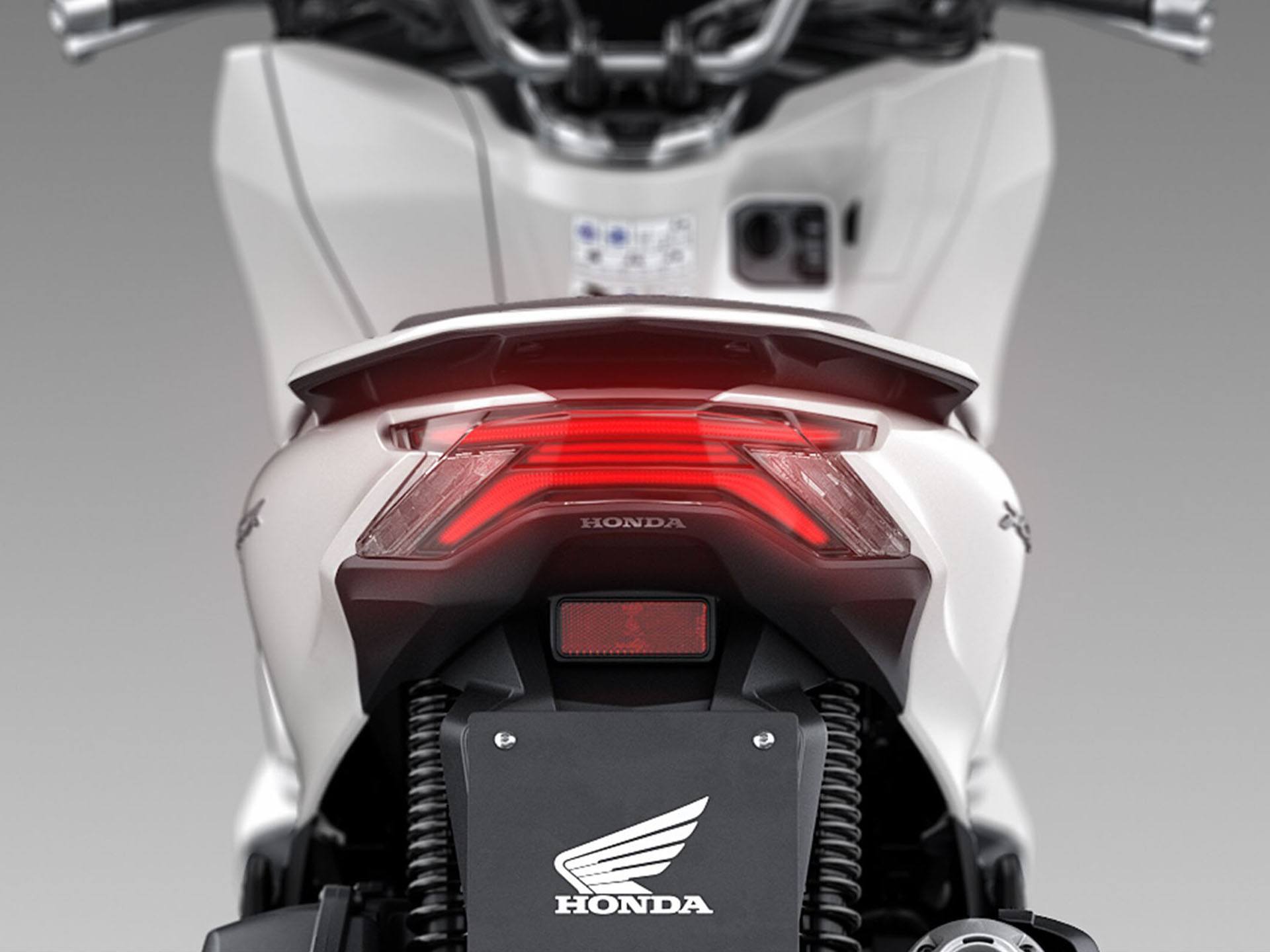 2022 Honda PCX150 in Valparaiso, Indiana - Photo 7