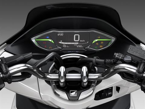 2022 Honda PCX150 ABS in Ukiah, California - Photo 5