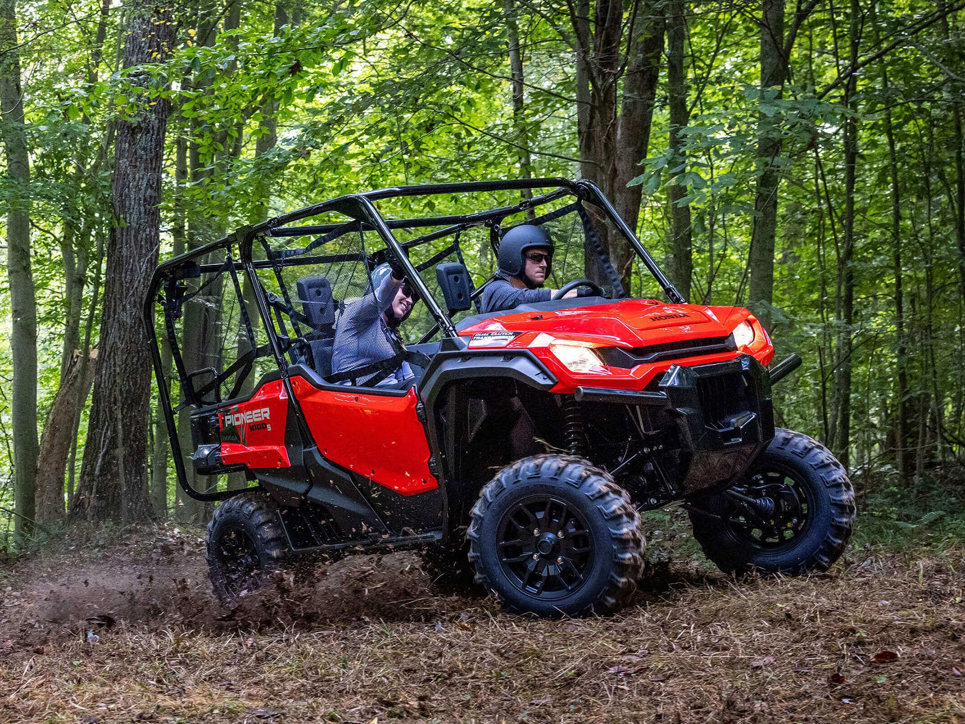 2022 Honda Pioneer 1000-5 Deluxe in Winchester, Tennessee - Photo 2