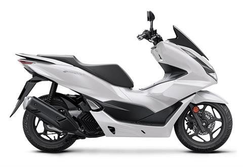 2022 Honda PCX150 ABS in Lincoln, Maine