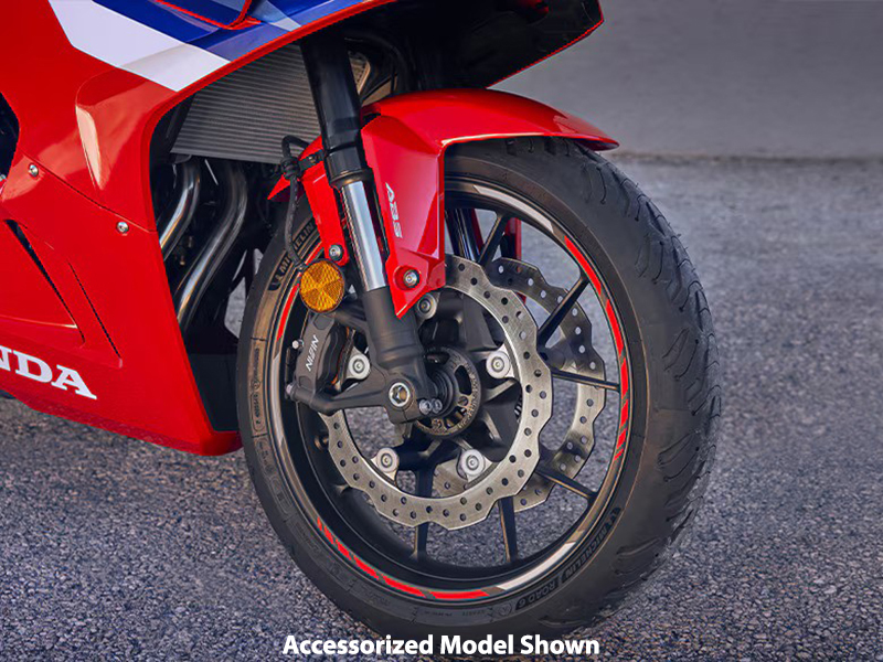 2024 Honda CBR500R ABS in Visalia, California - Photo 5