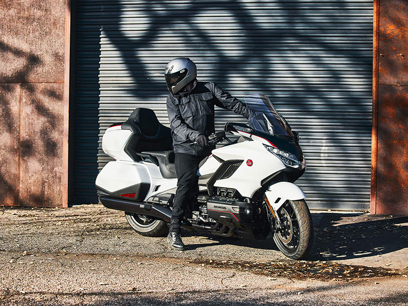 2024 Honda Gold Wing Tour Automatic DCT in Springfield, Missouri - Photo 12