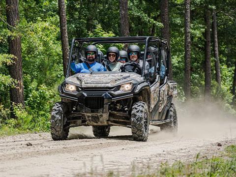 2024 Honda Pioneer 1000-6 Deluxe Crew in Gulfport, Mississippi - Photo 9