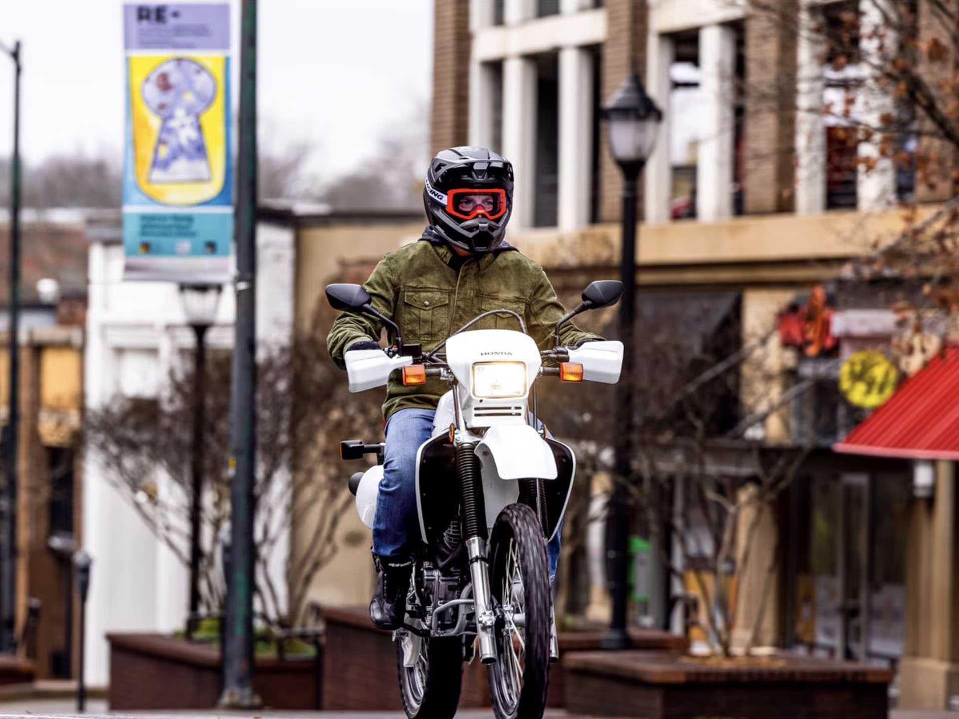 2025 Honda XR650L in Huntington Beach, California - Photo 11