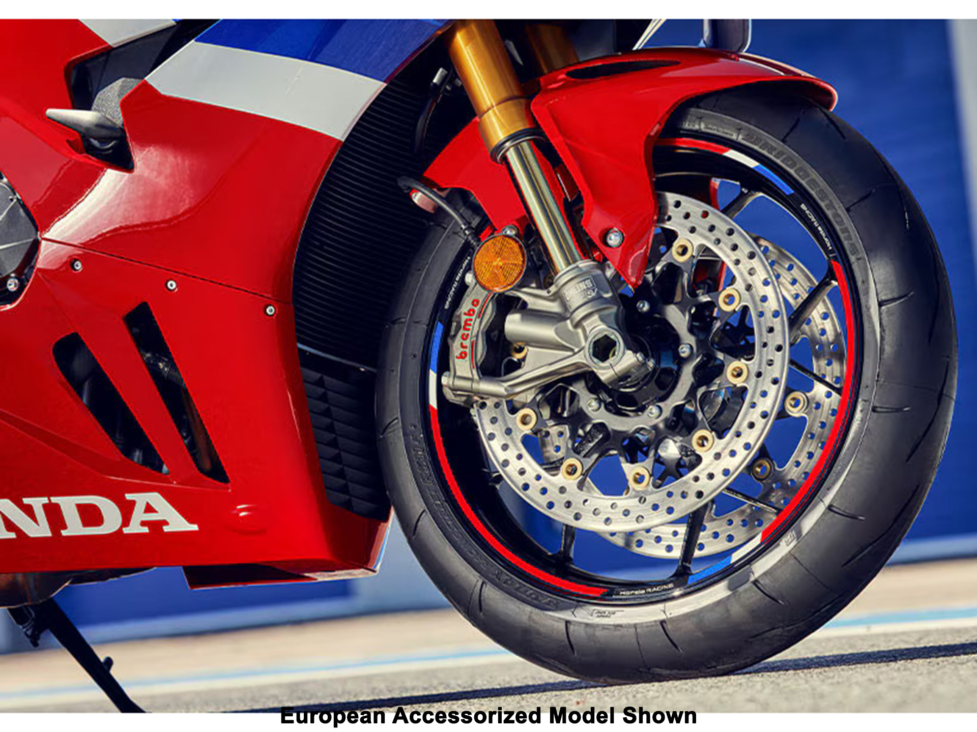 2025 Honda CBR1000RR-R Fireblade SP in Madera, California - Photo 3