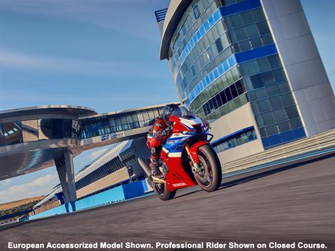 2025 Honda CBR1000RR-R Fireblade SP in Corbin, Kentucky - Photo 7