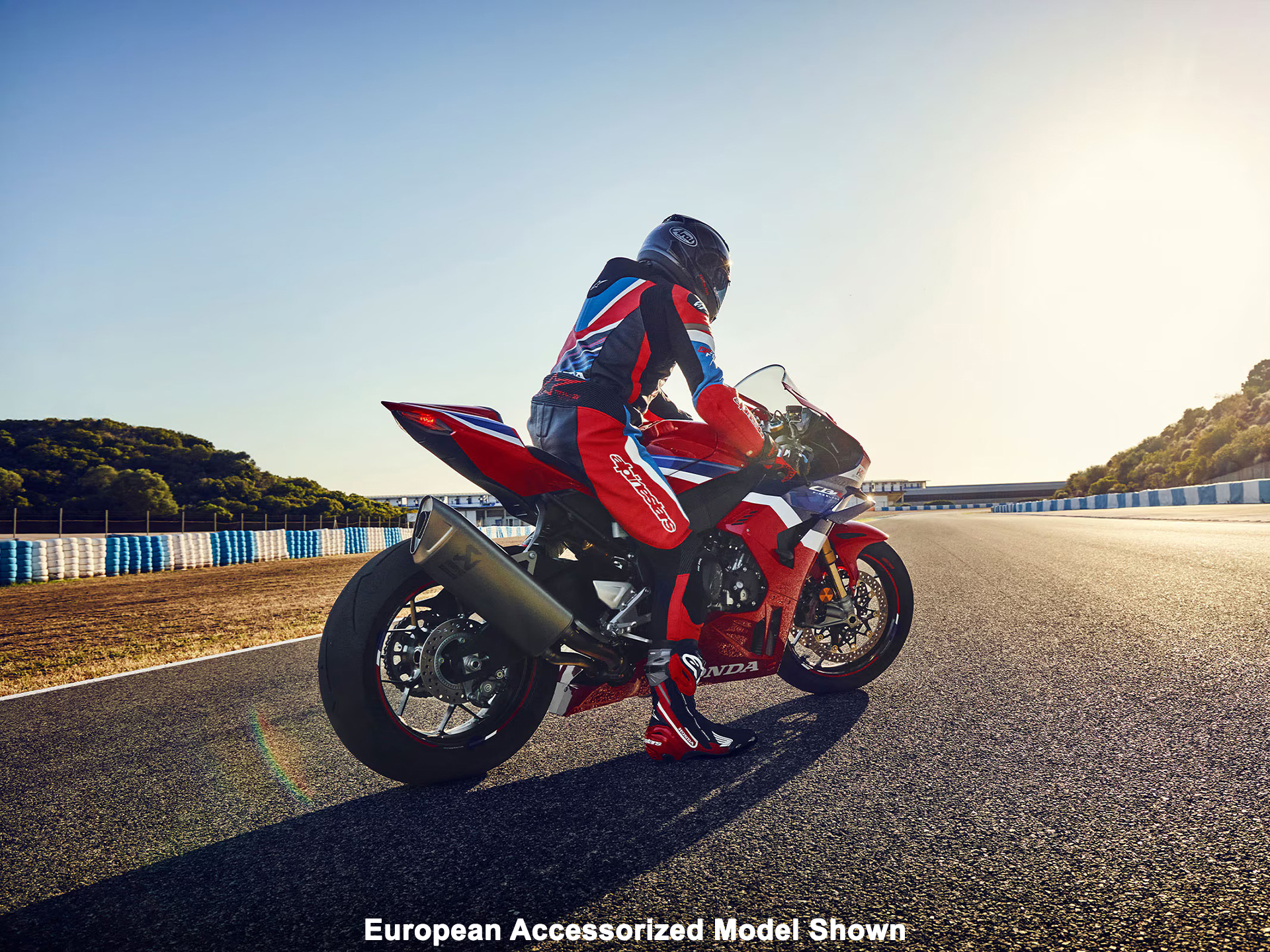 2025 Honda CBR1000RR-R Fireblade SP in Bennington, Vermont - Photo 14