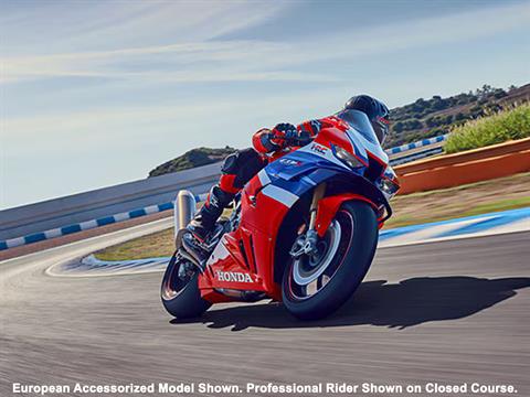 2025 Honda CBR1000RR-R Fireblade SP in Oklahoma City, Oklahoma - Photo 16