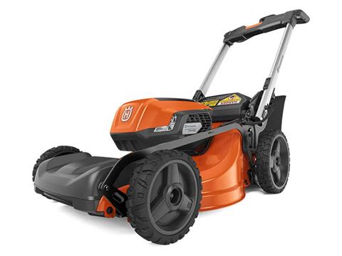 Husqvarna Power Equipment Lawn Xpert 21 in. LE-322 (battery and charger included) in Revere, Massachusetts