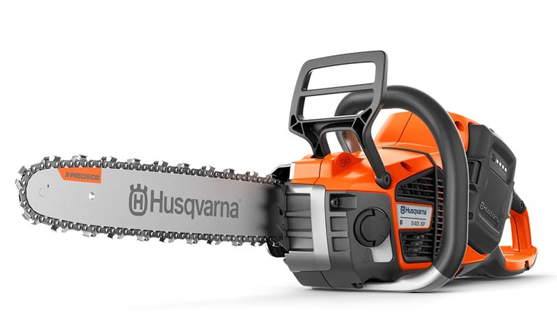 Husqvarna Power Equipment 540i XP 16 in. bar (battery and charger included) in Warrenton, Oregon - Photo 1