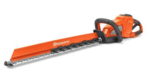 Husqvarna Power Equipment Hedge Master 320iHD60 with battery and charger in Elma, New York